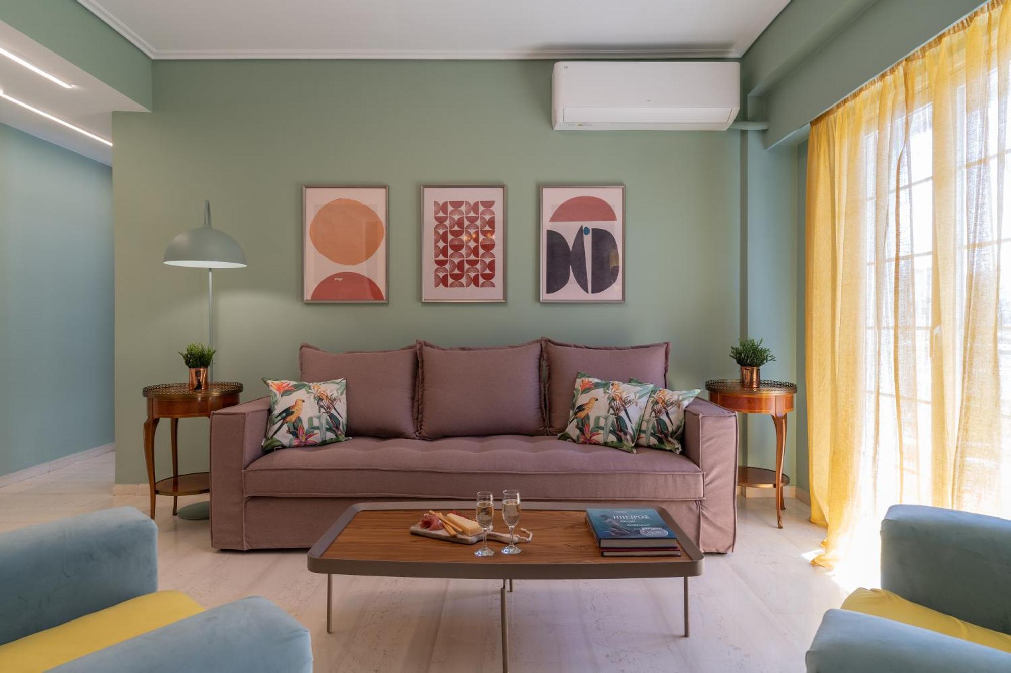 Elegant Escape 2br Ba Sunny Athene